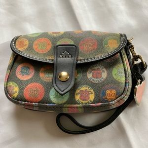Dooney and Bourke medallion  print wristlet